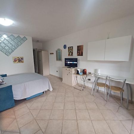 Apartament Casa Monella Mono Locale Vista Mare Marinella  Zewnętrze zdjęcie